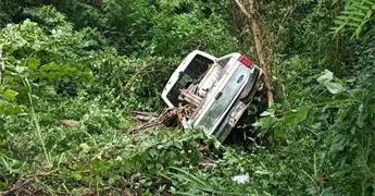 Aparatoso accidente en Tanlaj&aacute;s deja un lesionado