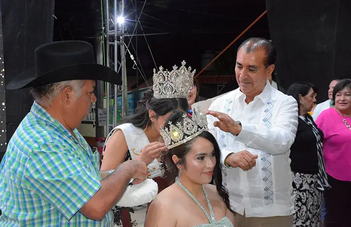 Arranca Festival del Huapango Arribeño en San Ciro