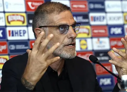 Catorce selecciones han realizado cambio de DT Catorce selecciones han realizado cambio de DT
