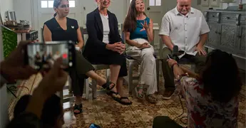 Congresistas dem&oacute;cratas de EE.UU. califican cerco a Cuba como "Gaza silenciosa"
