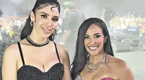 EMMA CORONEL CAUSA REVUELO EN FESTIVAL BÉLICO