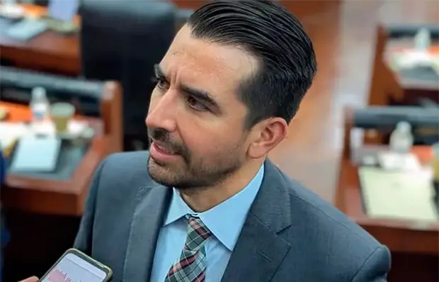 Guajardo respalda  derogar la Ley Serrano