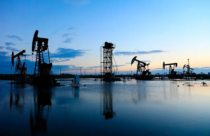 Petroprecios repuntan 10% por M. Oriente