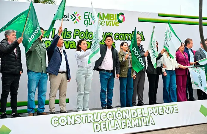 R. Gallardo inicia Puente de la Familia