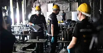 V&iacute;ctimas, atrapadas en los ba&ntilde;os del bar