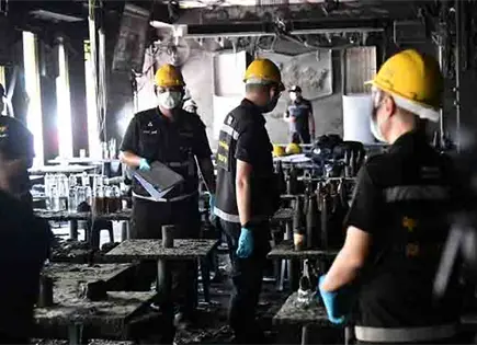 Víctimas, atrapadas en los baños del bar Víctimas, atrapadas en los baños del bar