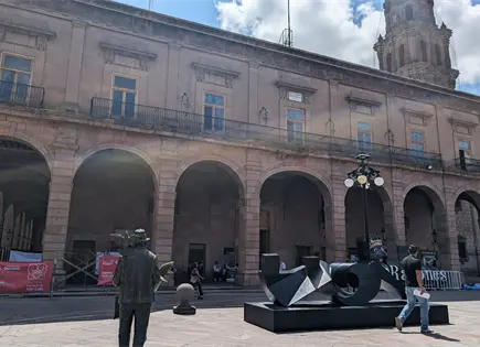Inician revisi&oacute;n estructural en Palacio Municipal por fisuras
