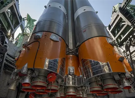 Llegan astronautas a Estación Espacial Llegan astronautas a Estación Espacial