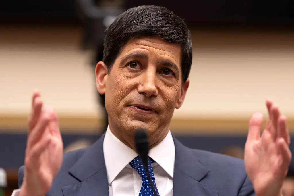 Presidente de la Fed elude preguntas del Senado sobre inflación, IA y Trump