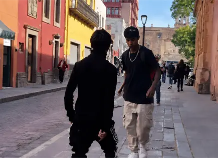 Video | Apuñalan a joven en riña en el Centro Histórico Video | Apuñalan a joven en riña en el Centro Histórico