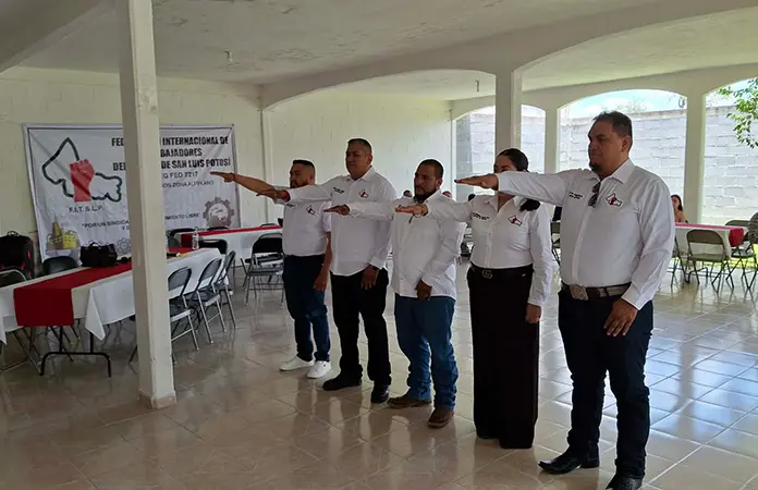 Toma protesta mesa directiva de Federación de Trabajadores