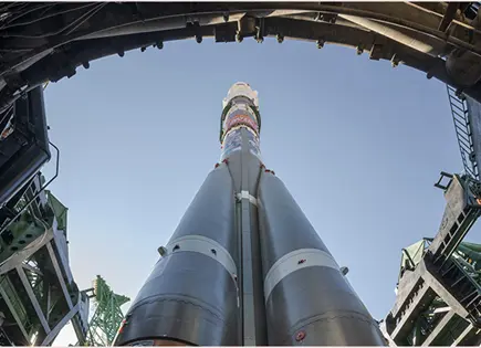 Tripulaci&oacute;n de NASA y Roscosmos llega a estaci&oacute;n espacial tras lanzamiento