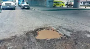 Enorme bache en Perif&eacute;rico, una trampa mortal