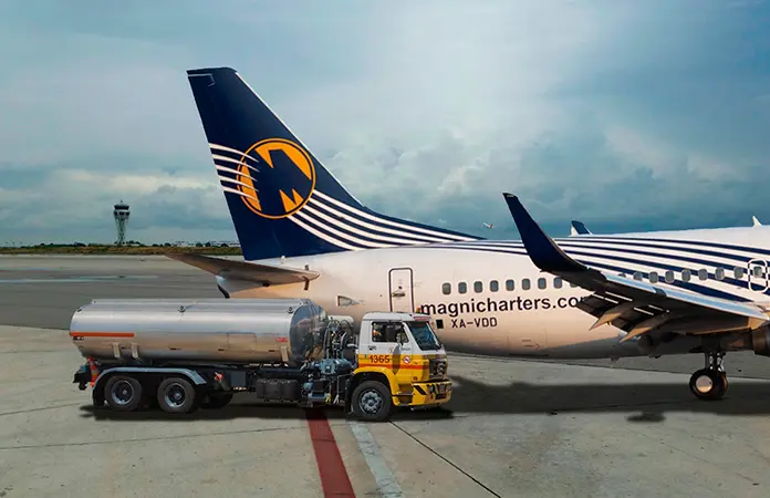 Costo de turbosina reduce tráfico aéreo