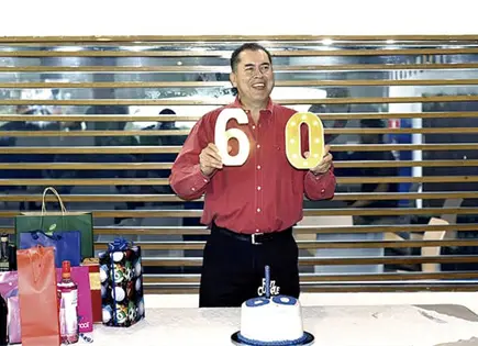 ¡CUMPLE 60 AÑOS Y CELEBRA EN GRANDE! ¡CUMPLE 60 AÑOS Y CELEBRA EN GRANDE!