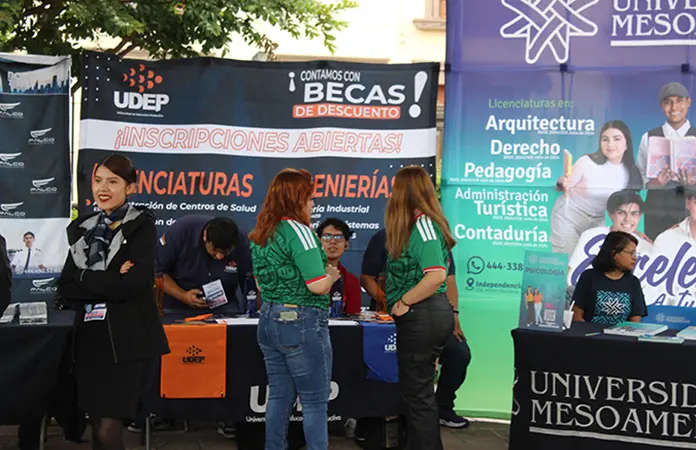 Llevan opciones a jóvenes poceños