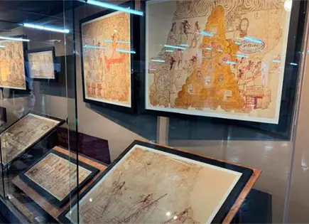 Metro CDMX exhibe Códice Azcatitlan en estación Pino Suárez Metro CDMX exhibe Códice Azcatitlan en estación Pino Suárez
