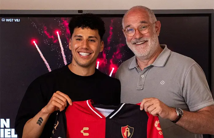 El Atlas presenta a Jorge Sánchez