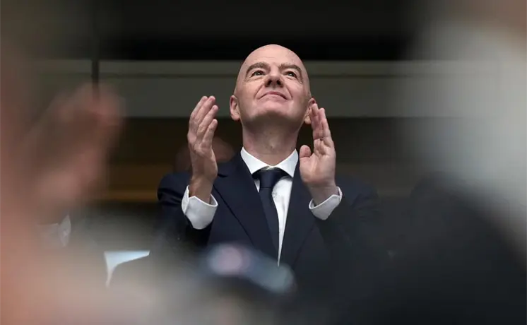 Infantino, argentino, el grito del descontento español en Final Infantino, argentino, el grito del descontento español en Final