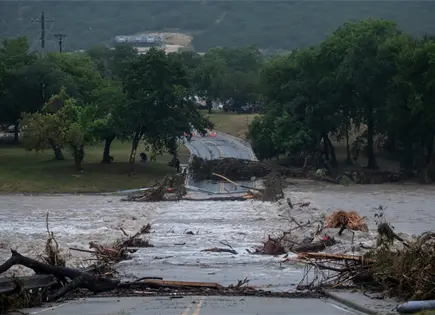 Inundaciones en Texas dejan dos muertos y cientos de rescates Inundaciones en Texas dejan dos muertos y cientos de rescates