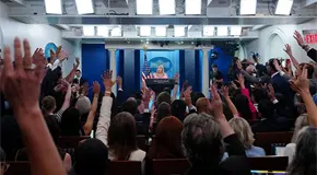 Reducen visas de periodistas extranjeros