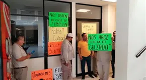 Trabajadores de Vectores protestan; demandan apoyo