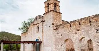 Sacr&iacute;legos ladrones se roban port&oacute;n de iglesia