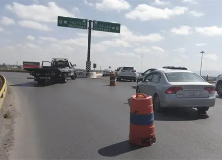 Cierran carriles en Distribuidor Juárez por labores de limpieza Cierran carriles en Distribuidor Juárez por labores de limpieza