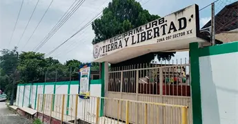 Condicionan inscripciones en escuela primaria