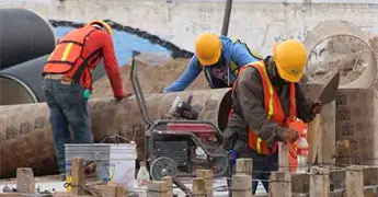Construcci&oacute;n se frena en SL