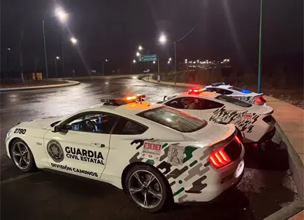 Detiene GCE a 35 personas y asegura 75 dosis de "cristal" Detiene GCE a 35 personas y asegura 75 dosis de "cristal"