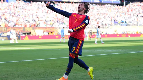 España es campeón del mundo tras vencer 1-0 a Argentina España es campeón del mundo tras vencer 1-0 a Argentina