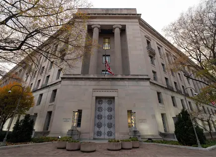 Gobierno de Trump recurre a tribunal en desuso para deportar a terroristas extranjeros Gobierno de Trump recurre a tribunal en desuso para deportar a terroristas extranjeros