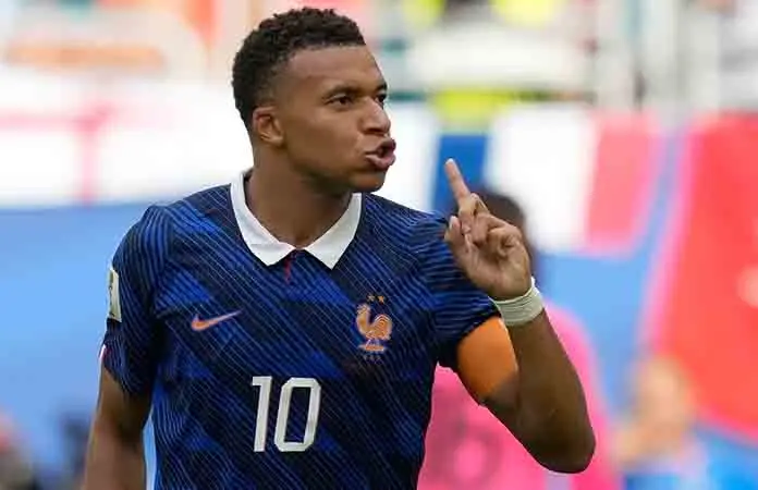 Mbappé supera a Messi en goles en Mundiales
