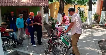 Realizan simulacro de incendio en la Casa Para&iacute;so