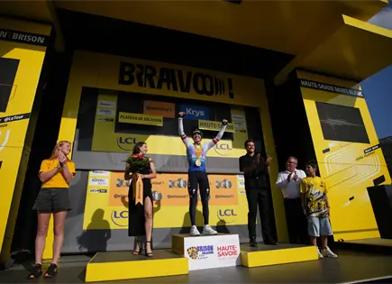 Remco Evenepoel gana etapa 15 del Tour de Francia en Alpes Remco Evenepoel gana etapa 15 del Tour de Francia en Alpes