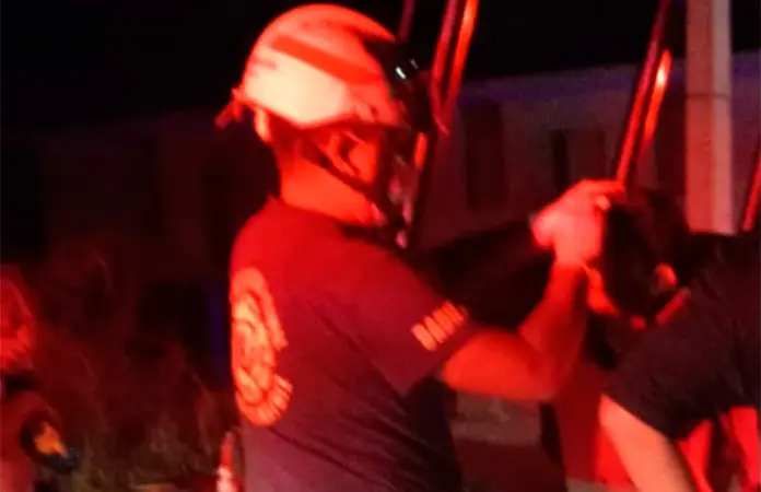 Sujetos propinan golpiza a joven
