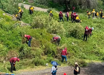 Buscan a desaparecidos en sierra de Guadalupe Buscan a desaparecidos en sierra de Guadalupe