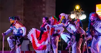 Cautiva grupo de danza michoacano