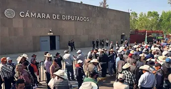 Cuesta el turismo legislativo 5.6 mdp