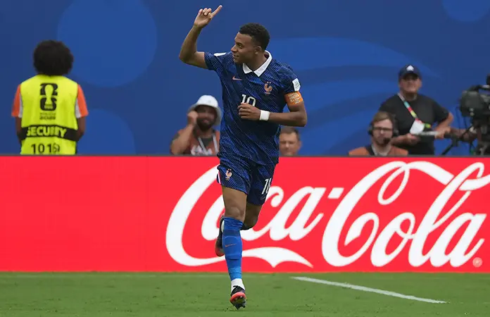 Mbappé se lleva la Bota de Oro