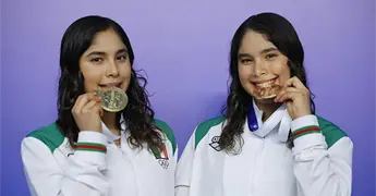 M&eacute;xico suma dos preseas doradas