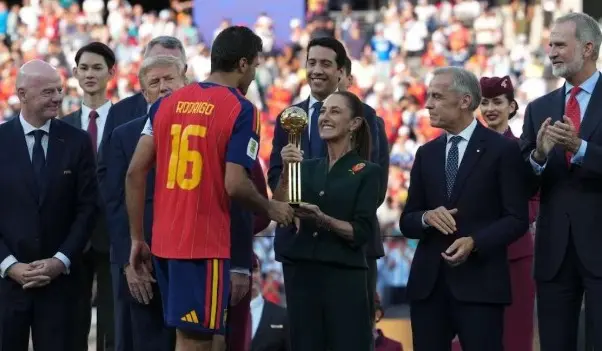 Sheinbaum felicita a España tras coronarse campeona del Mundial 2026