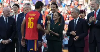 Sheinbaum felicita a Espa&ntilde;a tras coronarse campeona del Mundial 2026