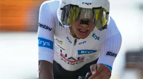 Isaac del Toro avanza en Tour de Francia rumbo a París