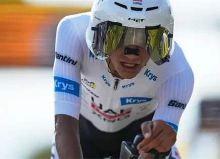 Del Toro se mantiene tercero tras el crono del Tour de Francia Del Toro se mantiene tercero tras el crono del Tour de Francia