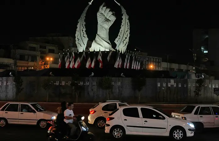 EU lanza ataque a Irán por décima noche seguida