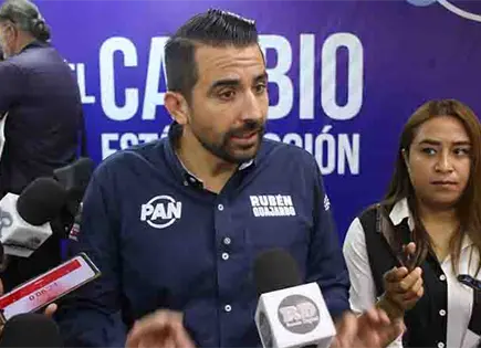 Rechazan en el PAN trato preferencial en proceso interno