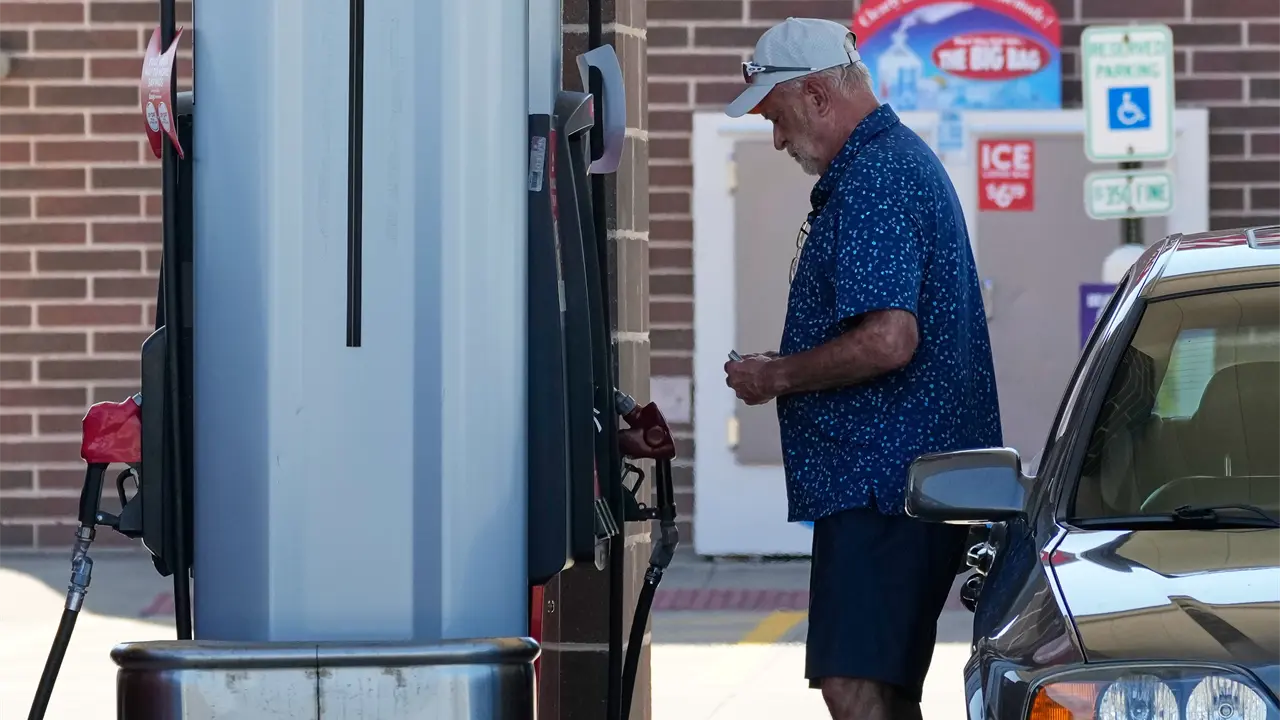 Precios de gasolina en EE.UU. suben por conflicto con Irán