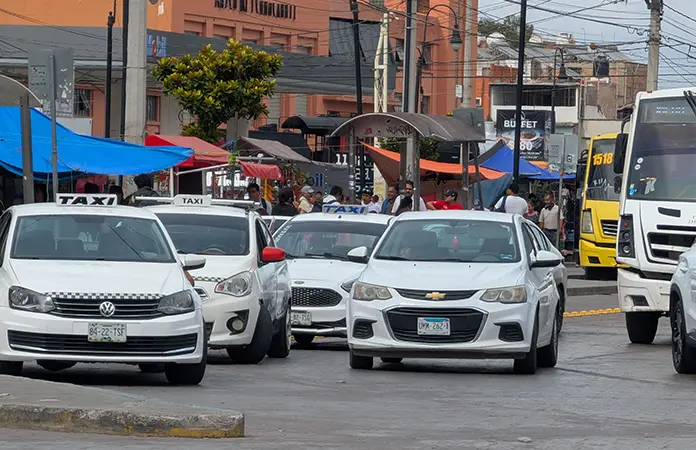 Aplicación para taxis sólo cobrará en efectivo